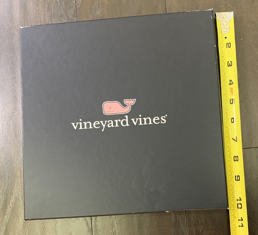 VINEYARD VINES 10x10x.75 Empty Gift Box