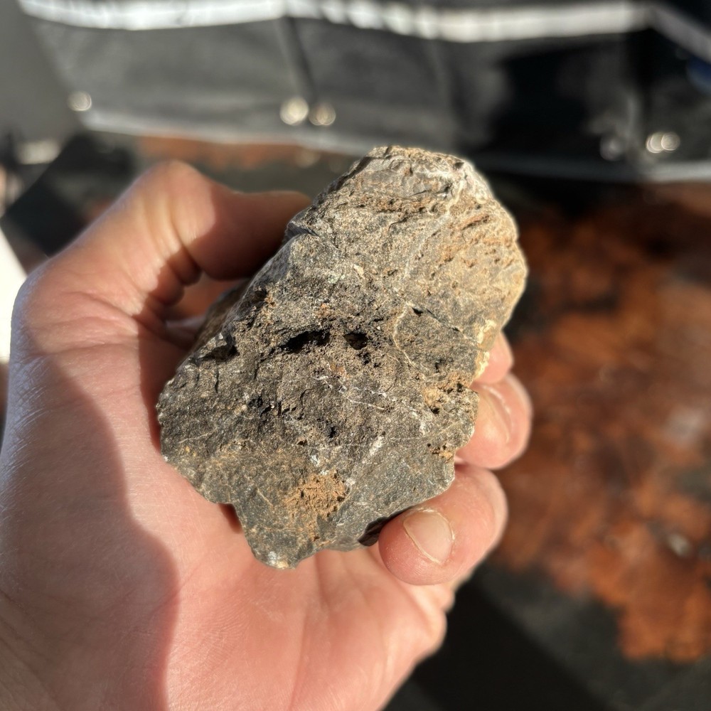 az silver ore .6 lbs (280g)