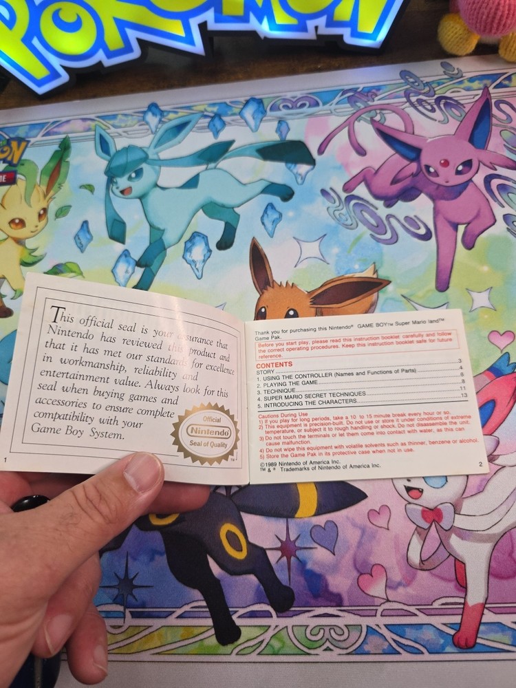 2 Nintendo Gameboy Manuals