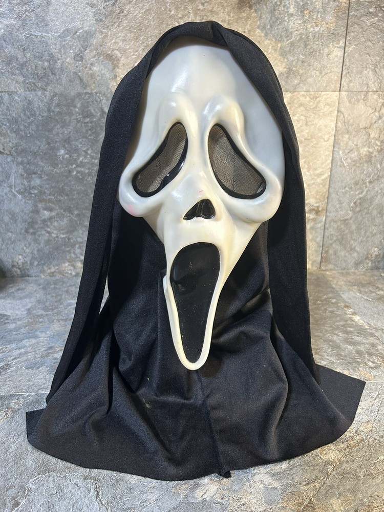 Vintage Ghostface SCREAM Mask Fun World Easter Unlimited #9206 (c) Ghost Face