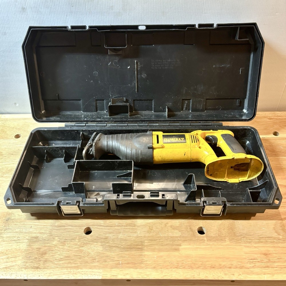 Dewalt DW938 Variable Speed Reciprocating Saw 18v with Case