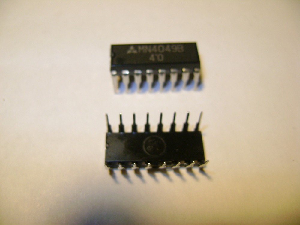 2 PCS. NEW MN4049B INTEGRATED CHIPS DR1