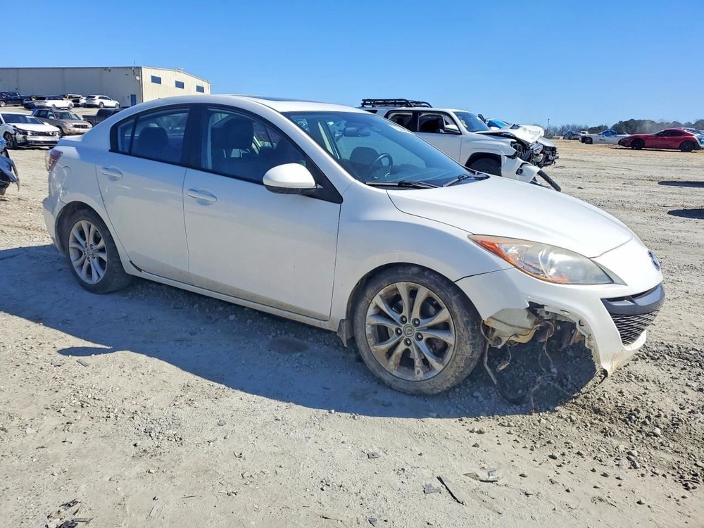 3 2011 Glove Box 4998884