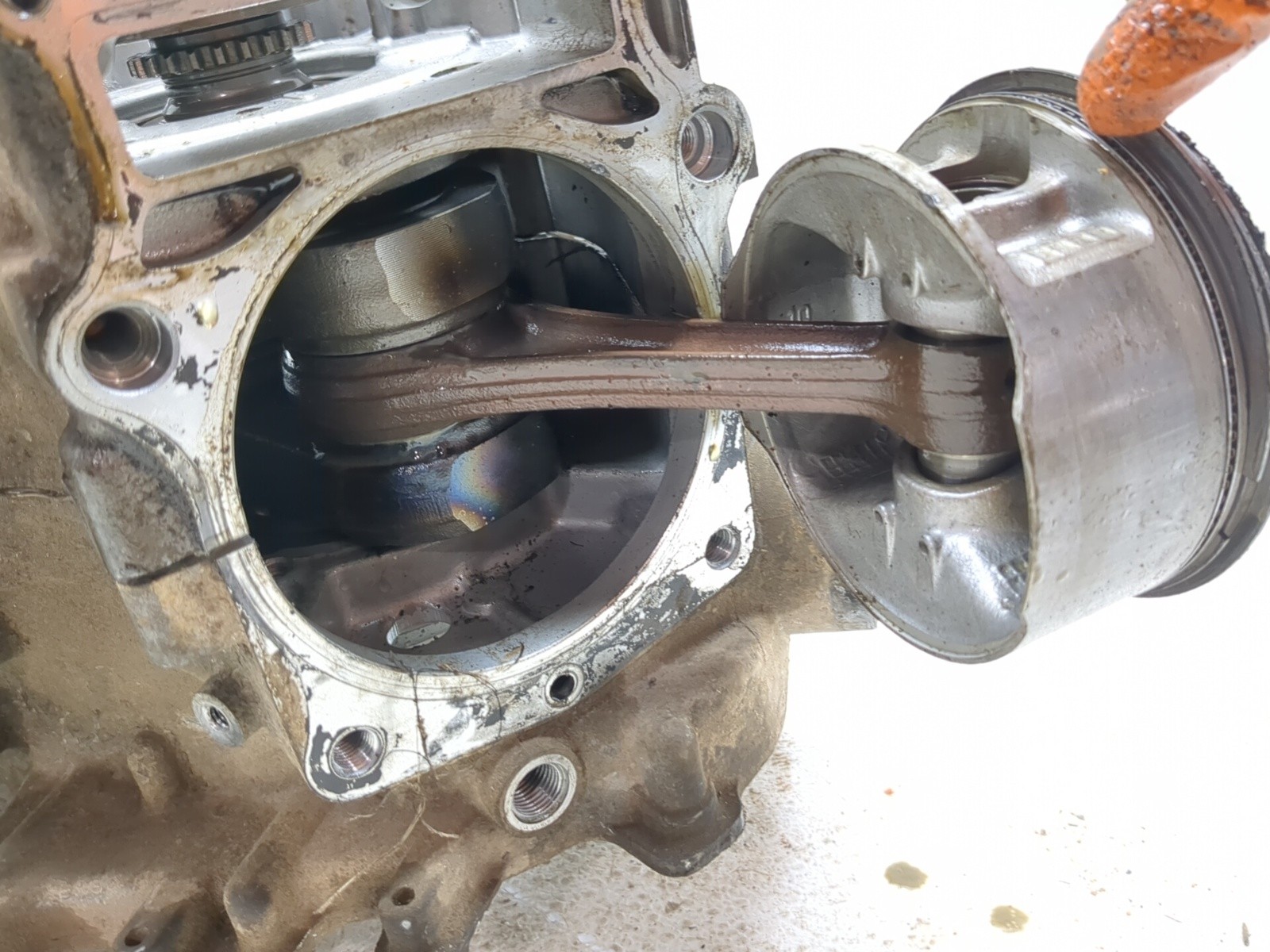 04-08 Yamaha Grizzly 660 YFM660 Engine Motor Block Case W/ Crankshaft