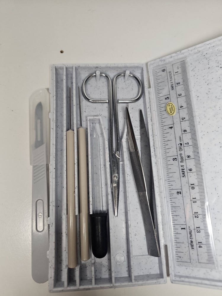 Dissection Kit with case 14-0773 VWR Great Never Used