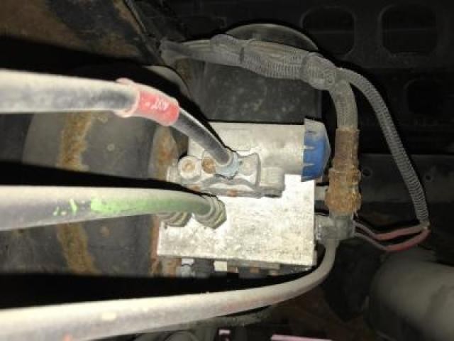 Bendix AD-IS Air Dryer - Used