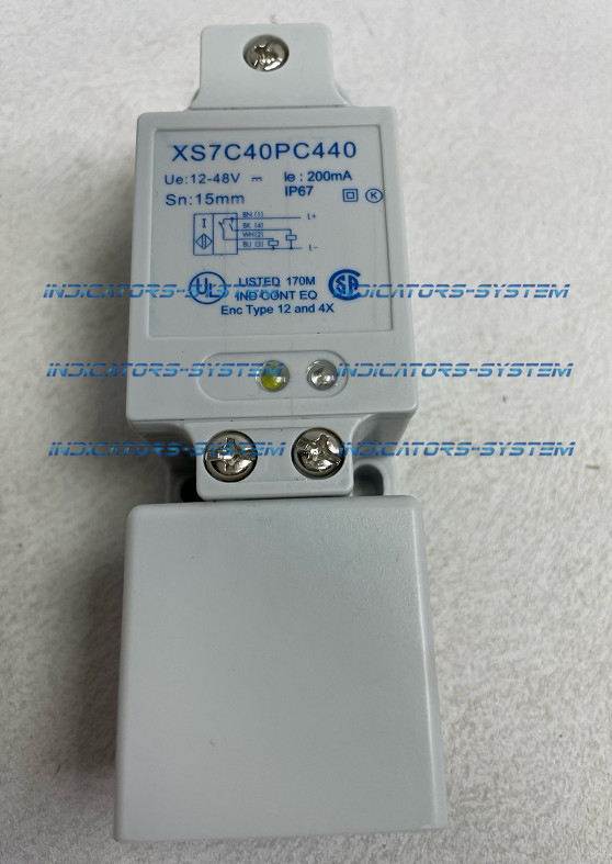 1PCS NEW FOR Schneider XS7C40PC440 Proximity switch sensor
