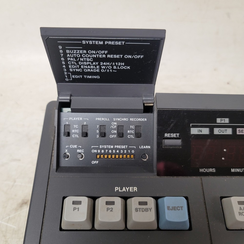 Hitachi VL-EC10(U) Editing Control Unit Professional Quality with Data Cables