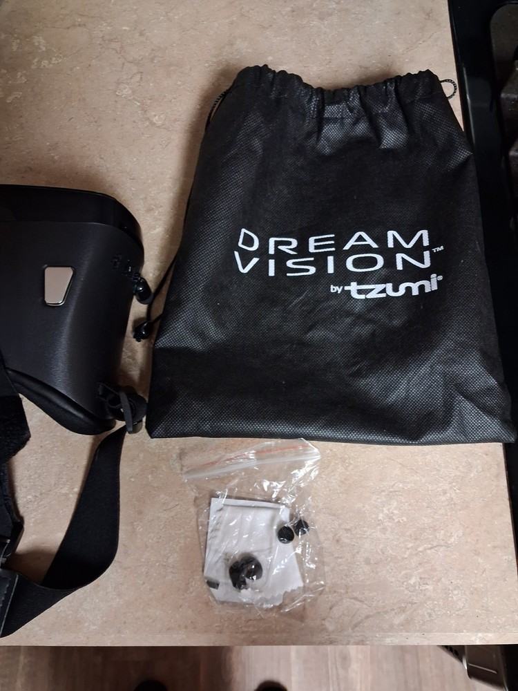 Tzumi Dream Vision Virtual Reality Smartphone Headset