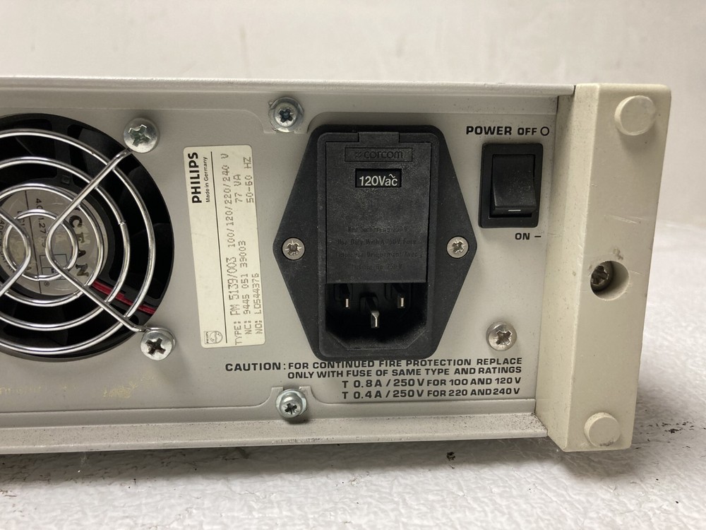 Philips PM 5139/003 Programmable Function Generator 0.1mHz - 20MHz For Parts