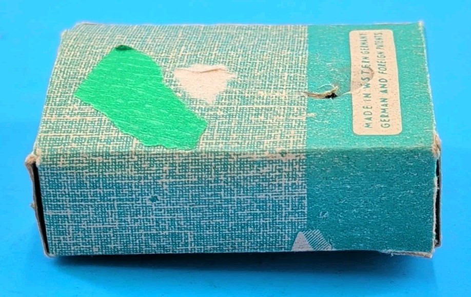 Vintage Hexe Automatic Needle Threader with instructions Germany