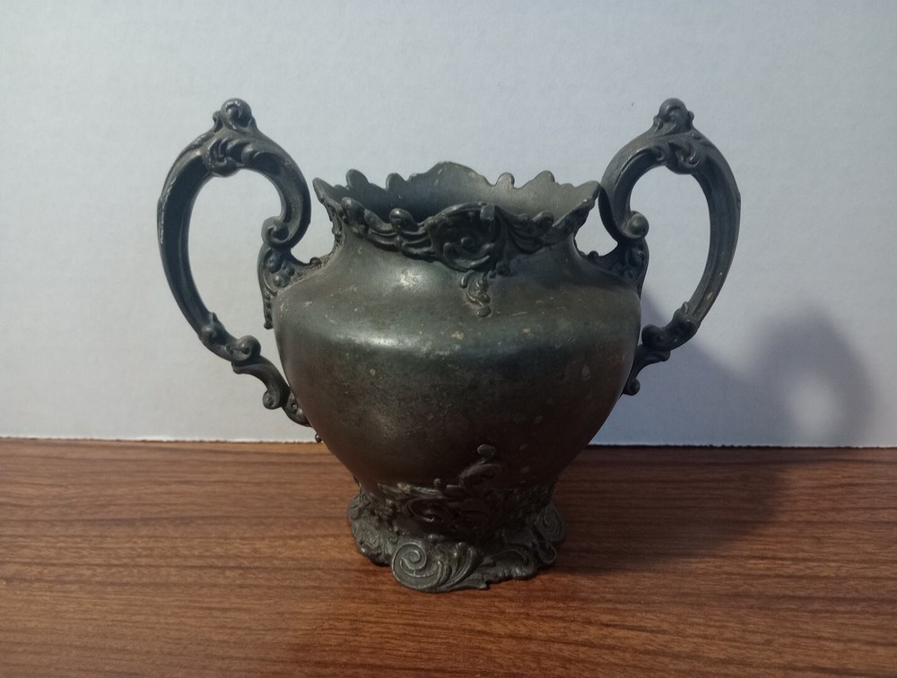 Middletown Plate Co.Silver Plate / Suger Bowl