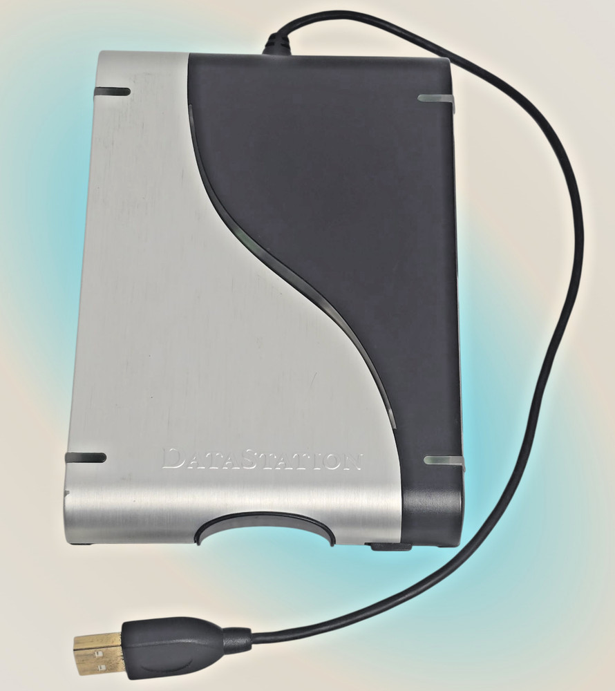 DataStation 7in1 USB 2.0Floppy Disc CF,MMC,SD,MS,Pro Reader I/O Magic PC Device