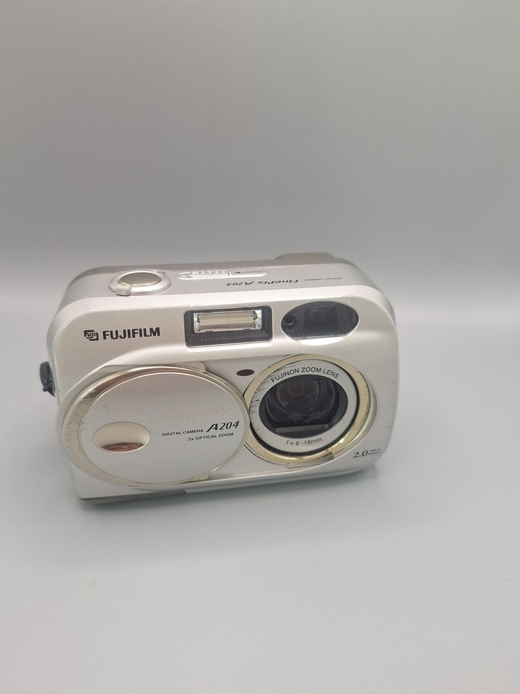 Fujifilm FinPix A204 Digital Camera, Working.