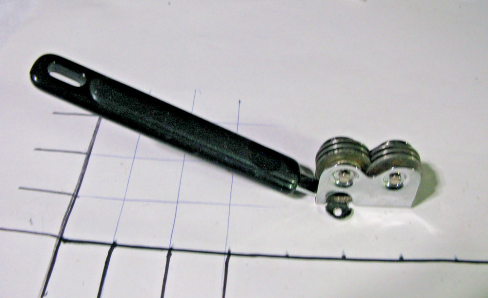 Vintge EKCO Knife Sharpener, Pull Through, Black Handle-Excellent Used Condition