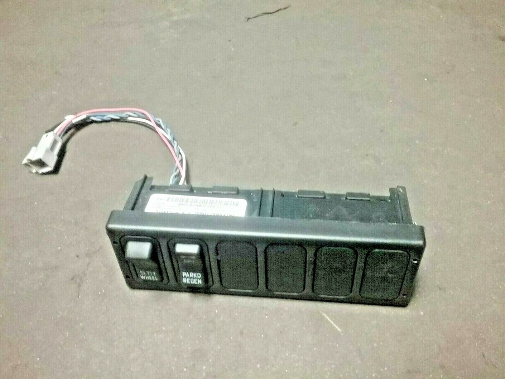 INTERNATIONAL SWITCH PANEL 3575432C4