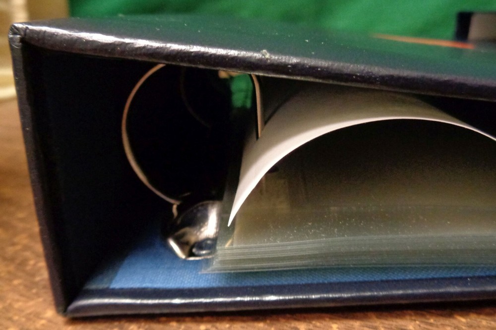 DAVO KOSMOS Jersy 4 ring Binder & case & 20 postcard cover 2 pocket clear pages