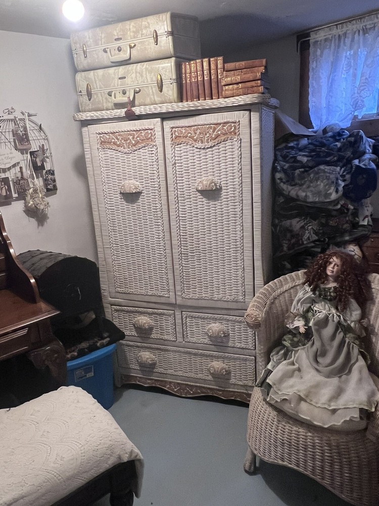 Vintage wicker Bedroom set
