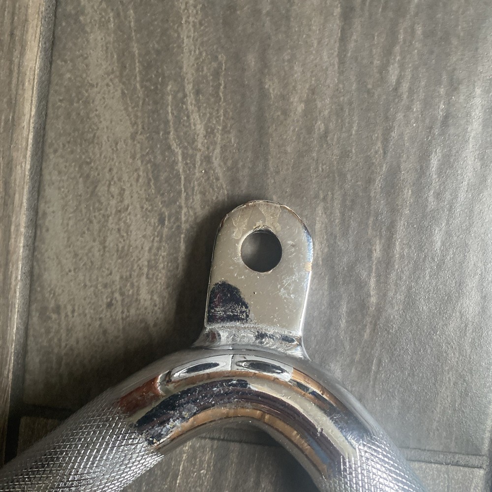 Tricep Press Down Cable Machine Attachment V-Shaped Bar LAT Pull Down