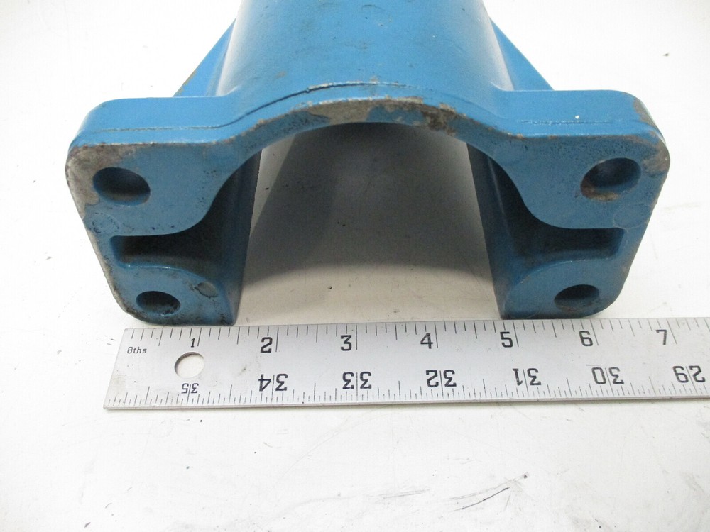 908117 0980159 OMC Stringer Chevy V8 Rear Engine Mount Base Rubber Mount