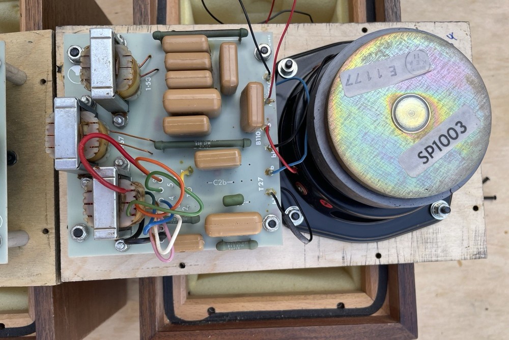 BBC Chartwell Ls3/5a 15 Ohm Gold Badge