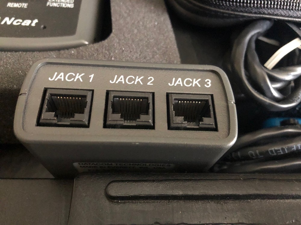 DATACOM LANsystem5 Cable Tester