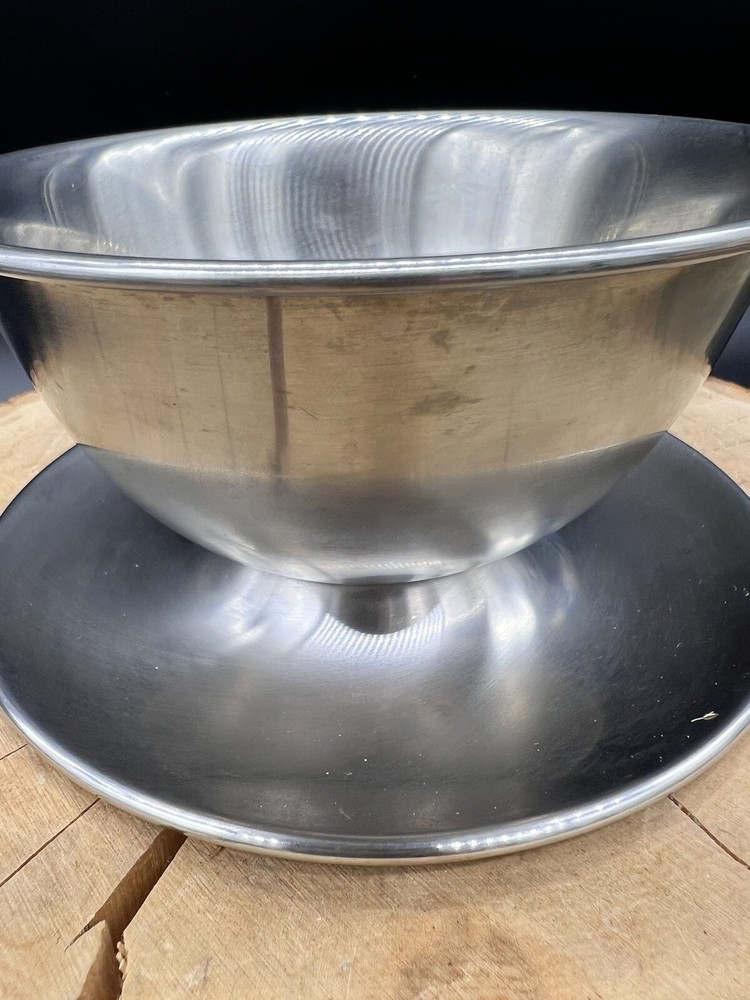 Oneida 18/8 Stainless Footed Bowl
