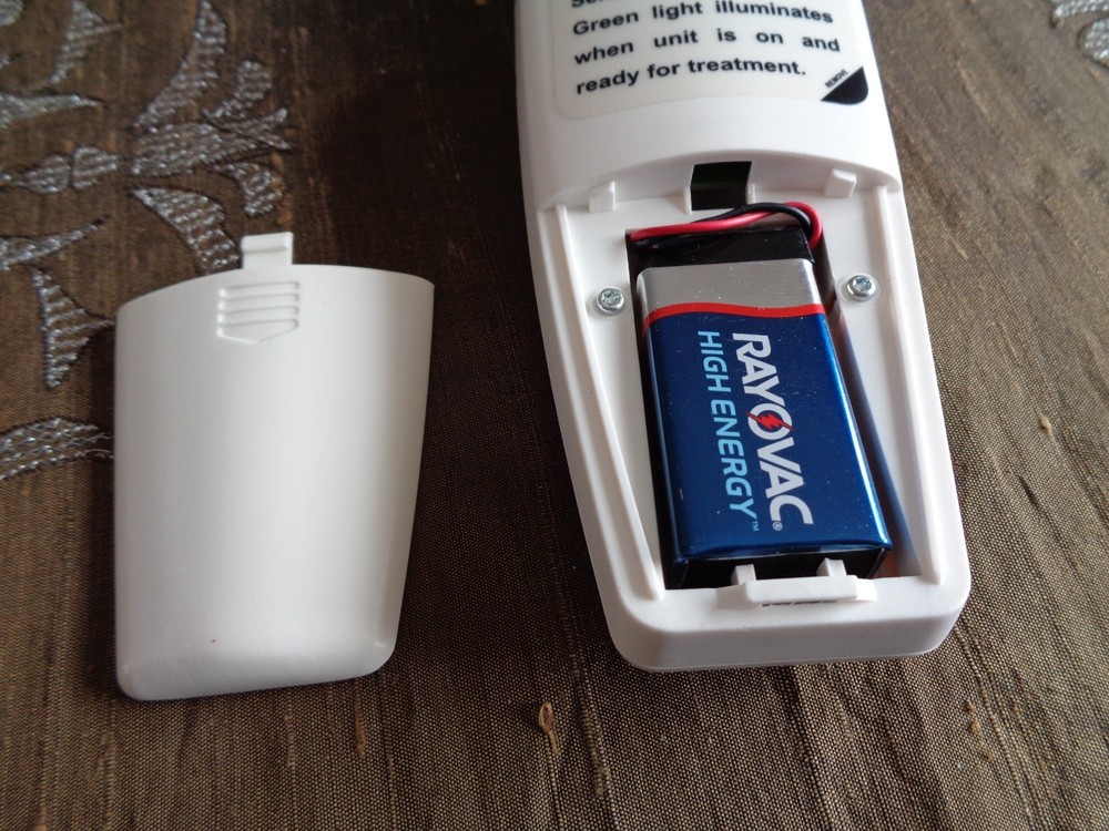 NuFace Microcurrent Facial Toning Device