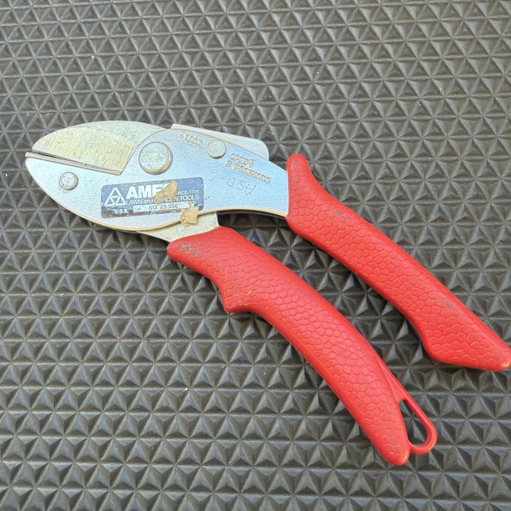 AMES 23-050 Pruner - Excellent Condition
