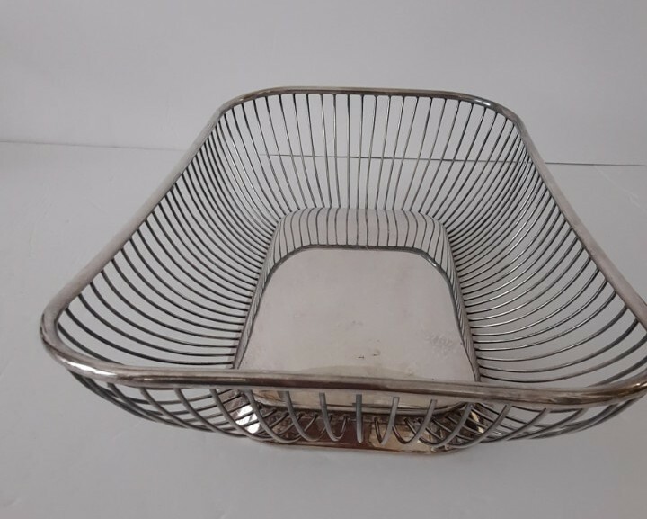 Vintage 11.75 Silver-plate Rectangle Wire Bread Fruit Basket Table Serve Décor