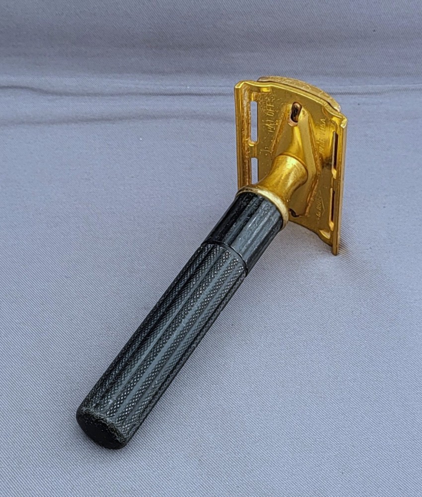 1941-1946 Gillette Fat Handle DE Tech Razor - CLEAN