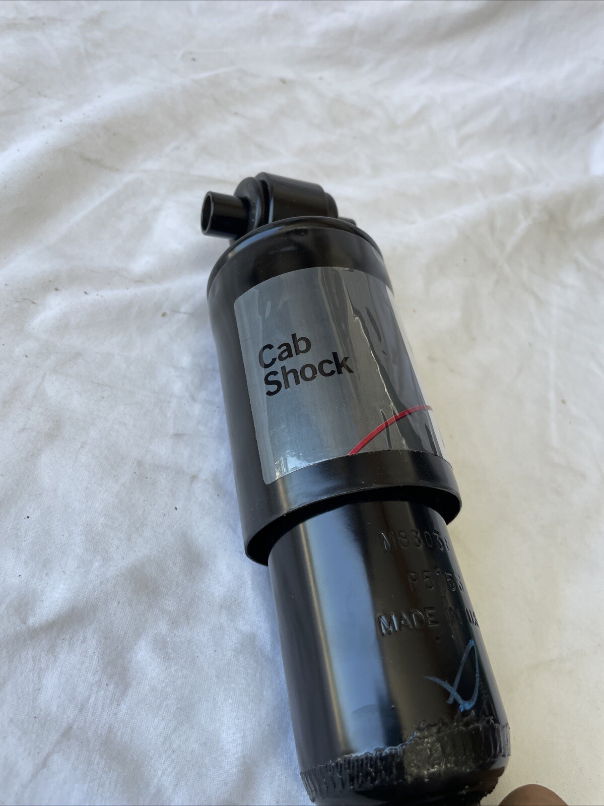 GENUINE MERITOR M83038 SHOCK ABSORBER CAB FREIGHTLINER COLUMBIA/CENTURY/CASCADIA