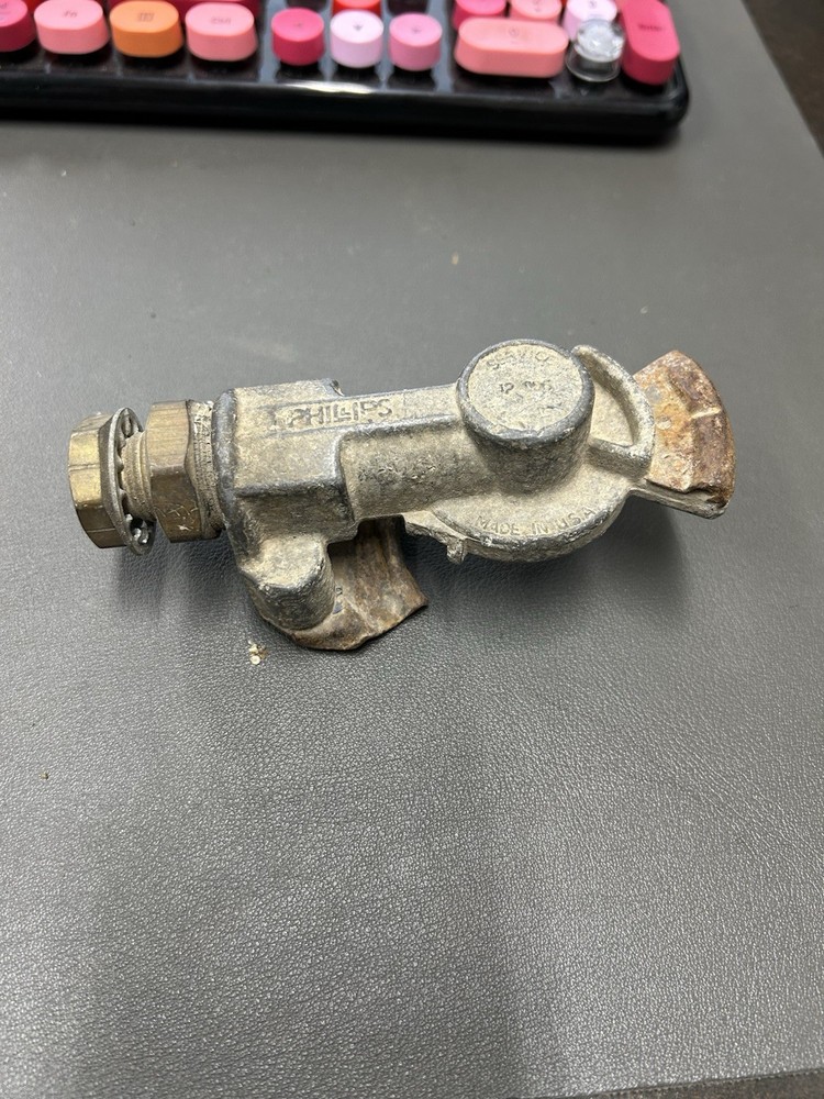 PHILLIPS  Glad Hand 12-006