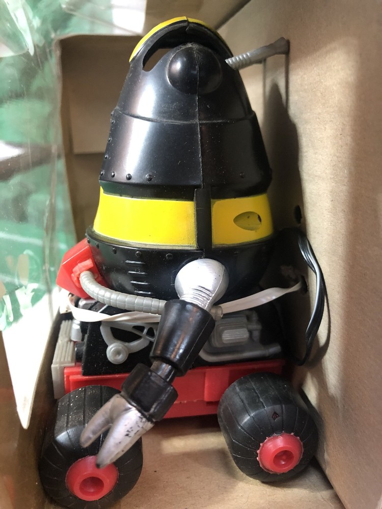 Vintage 1983 Remco Remote Command 4 Function Robot New In Package