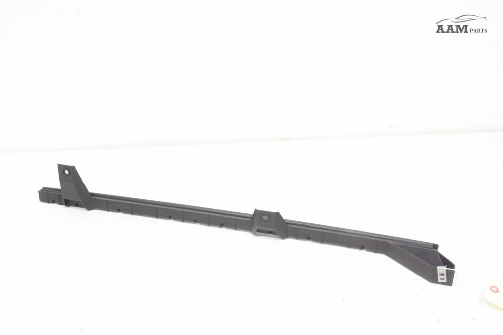 2018-2024 FREIGHTLINER CASCADIA FRONT LEFT DRIVER WINDOW GUIDE CHANNEL OEM