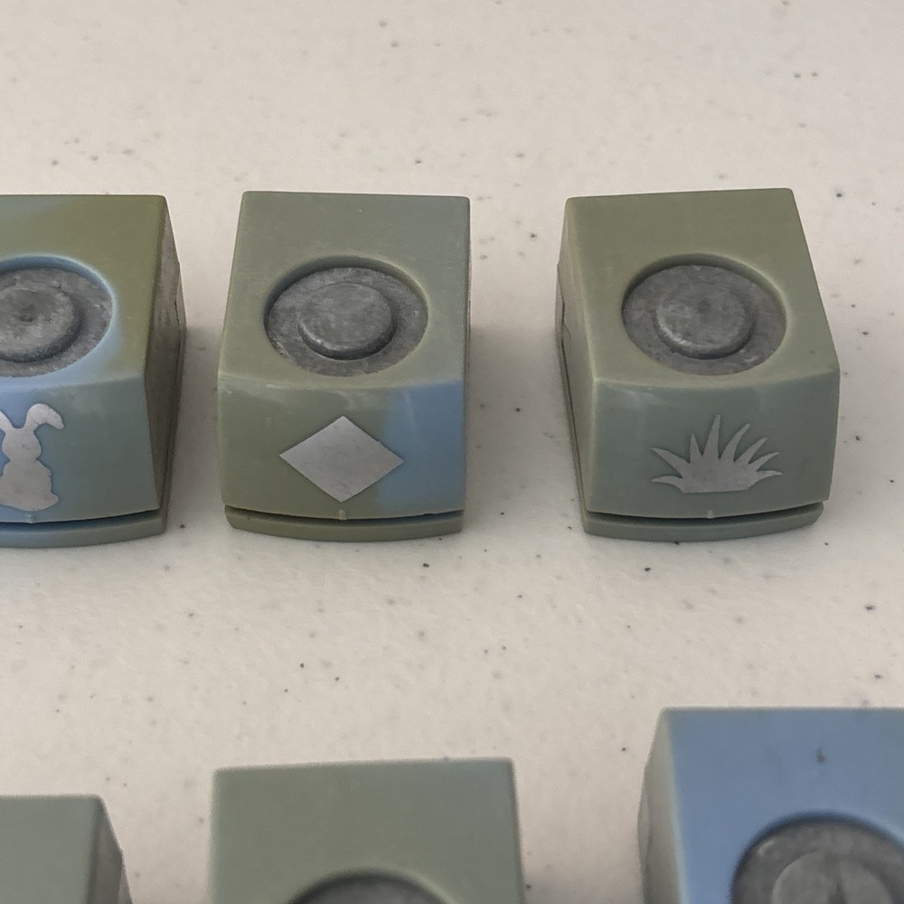 Interchangeable Punch- 12 Punches & Handheld Punch