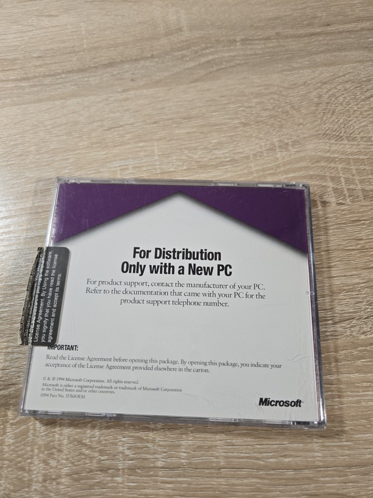 Microsoft Windows Dangerous Creatures Explore Endangered Wildlife CD With Manual