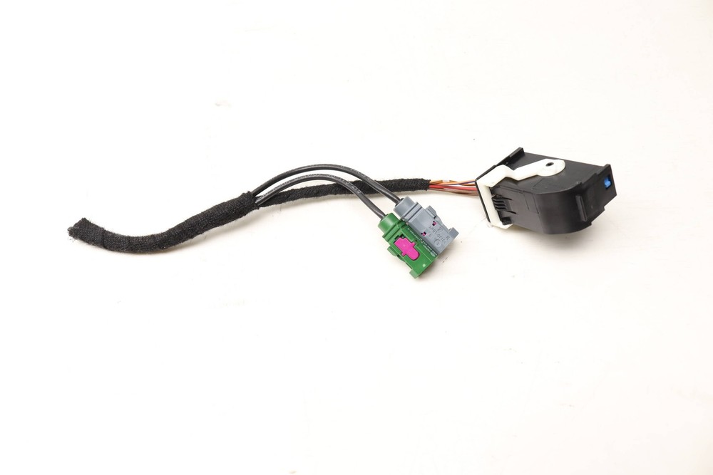 2012-2015 AUDI A6 - REAR VIEW / Reverse Camera Module Wiring Harness / Connector