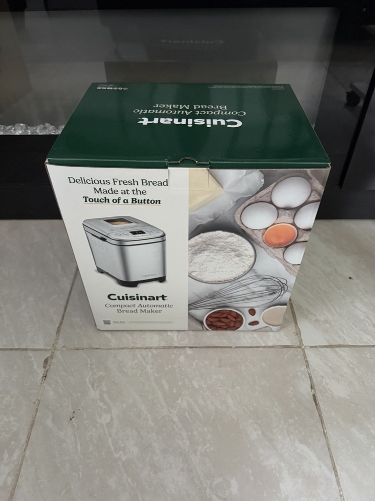 Cuisinart Compact Automatic Bread Maker Machine, Stainless, NEW