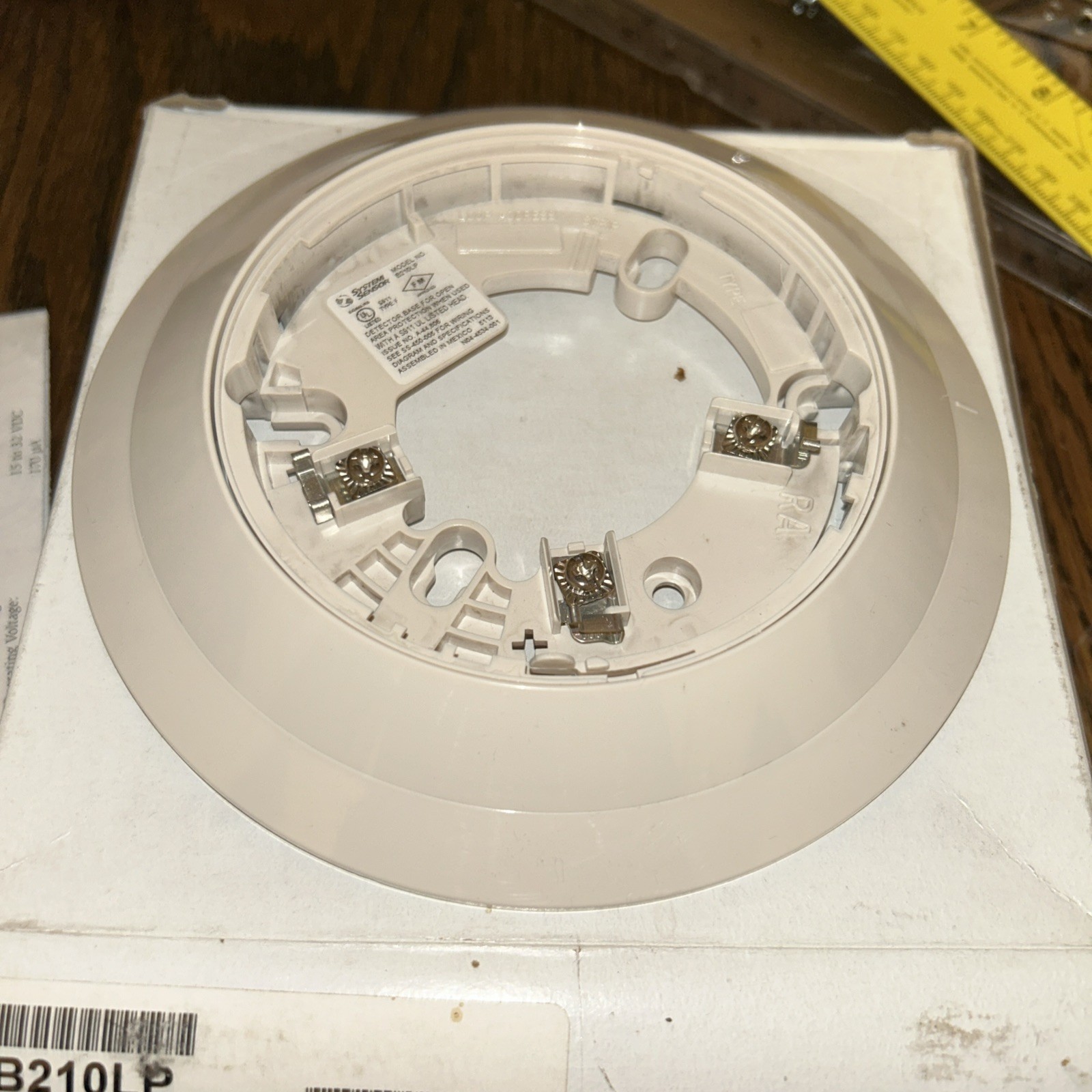 NEW Honeywell - System Sensor B210LP Mounting Base New for NP-100 & NH-100