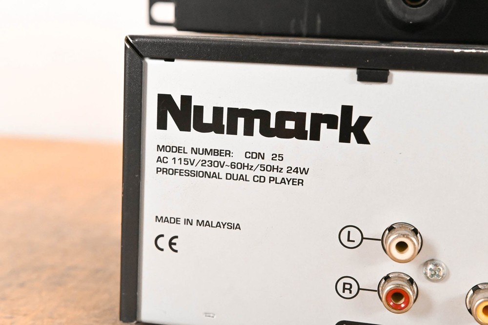 Numark CDN25 Professional Dual CD Player with Controller CG01UAC