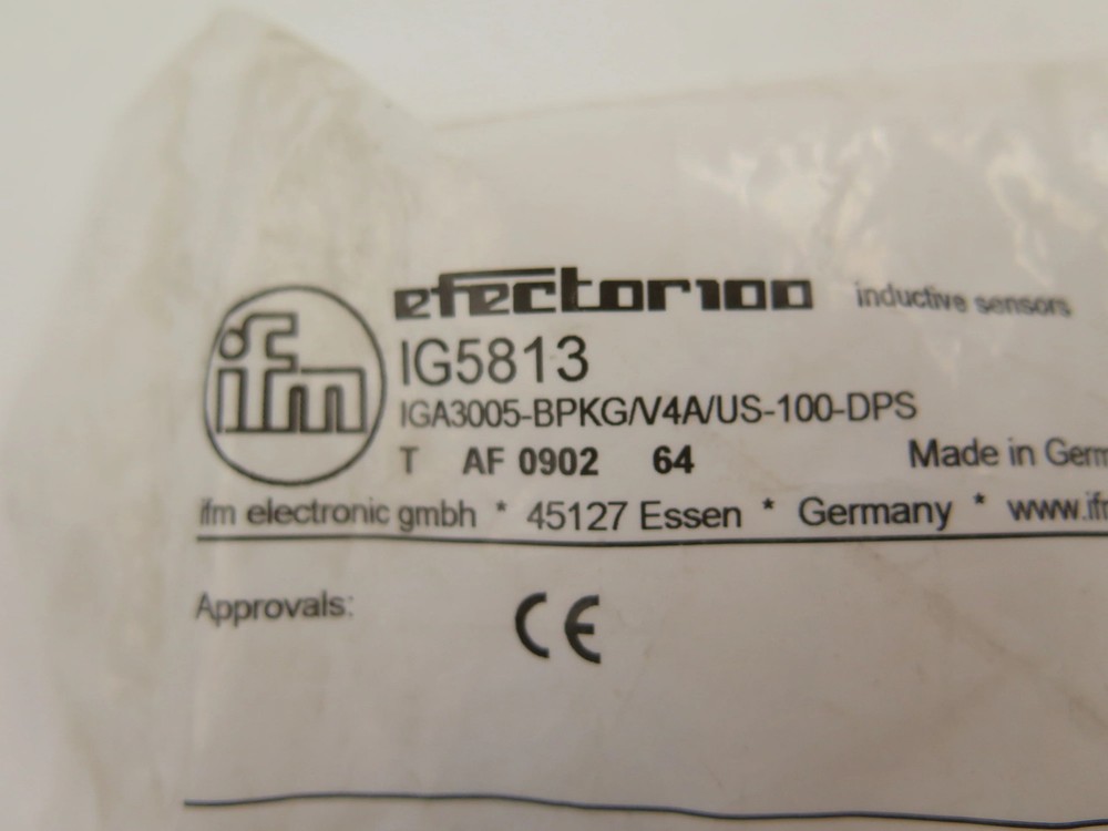 IFM IG5813 Photoelectric Sensor / Switch