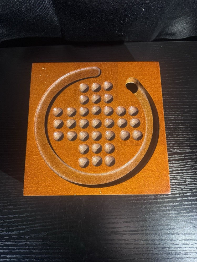 MICHAEL GRAVES Design Wood Box Marble Solitaire Board Game Set