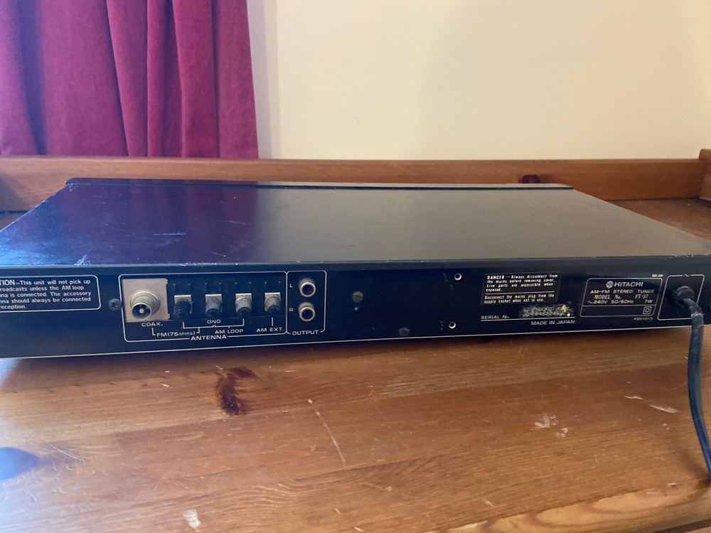 vintage tuner Hitachi FT - 75