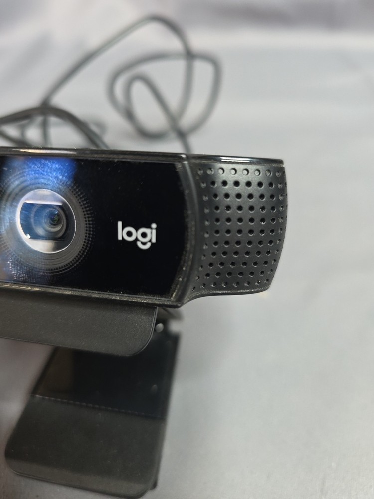 Logitech C922 Pro Stream 1080P Webcam | HD Video Streaming & Recording | USB