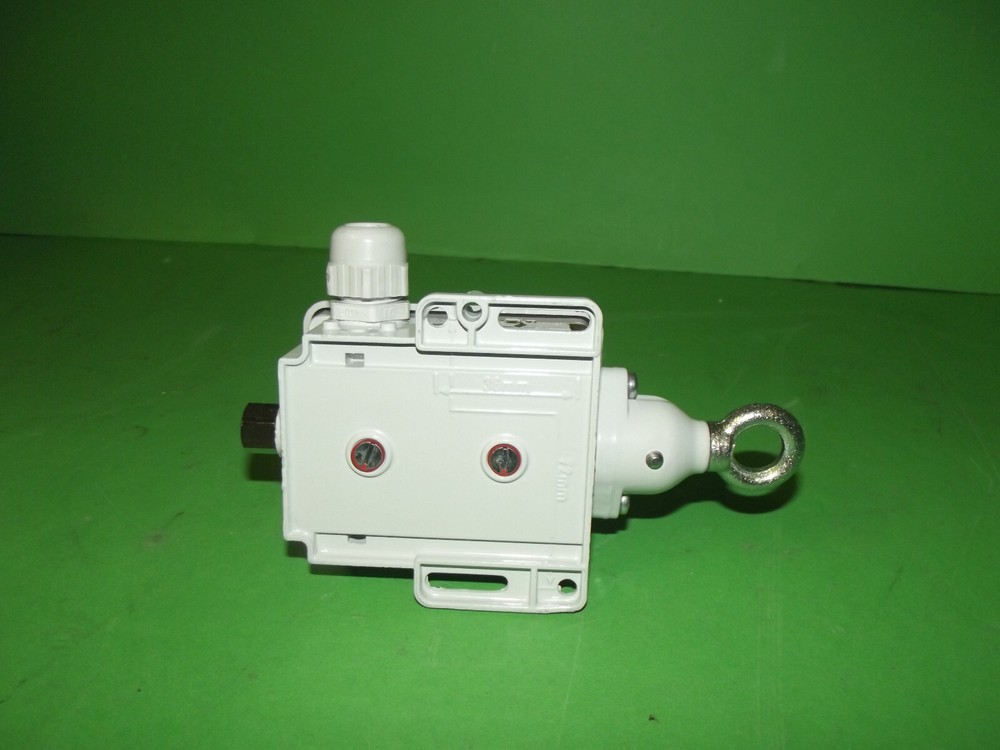 Lovato Pull switch 2Z 2R 120N with a reset button P2L151312