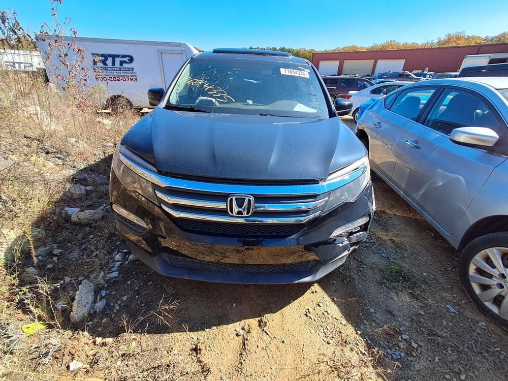 PILOT 2016 Glove Box 4852143