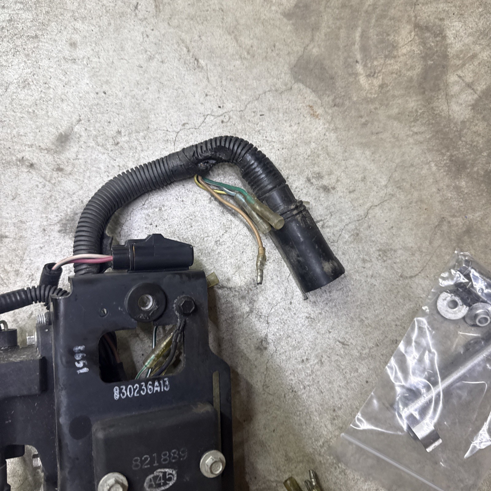 2002 Mercury 40 HP 2 Stroke 2cyl Outboard Complete Electrical Wire Harness