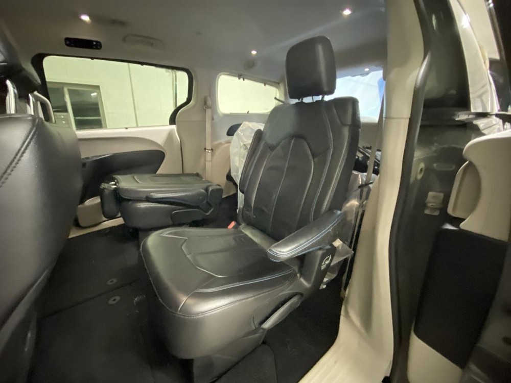 Camera/Projector Camera Front View Fits 21 PACIFICA 1061407