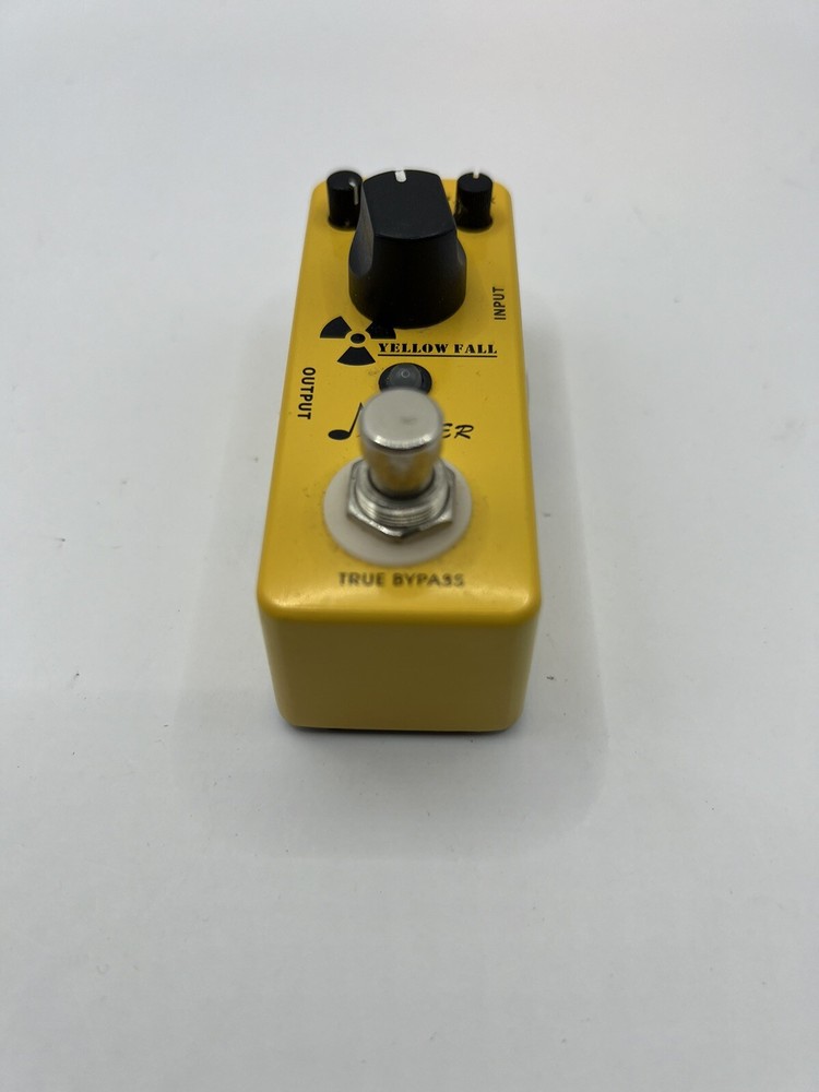 DONNER YELLOW FALL ANALOG DELAY GUITAR EFFECT PEDAL